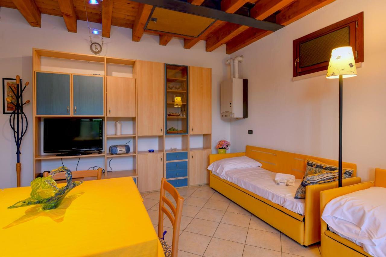 Peschiera Summer Home Peschiera del Garda Exteriör bild